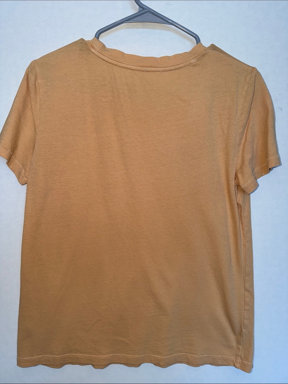 GAP Women's Short Sleeve Tee in Camel Brown - Picture 3 of 3